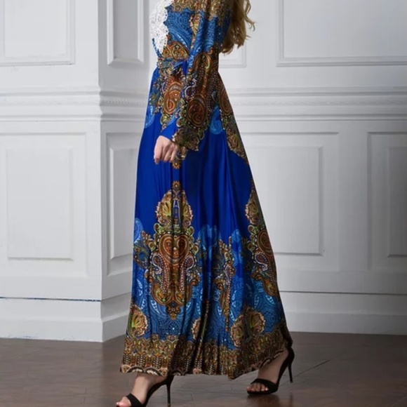 Dress - Picture 3 of 4